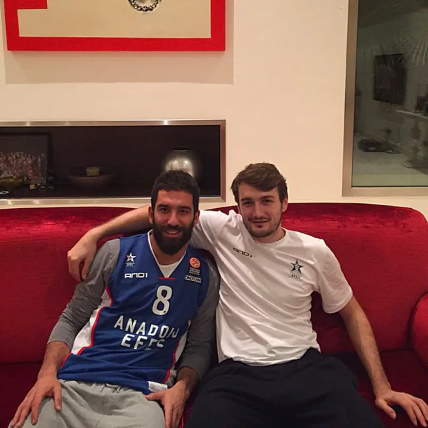 Arda Turan'ın 15 milyon euroluk malikanesi 129 Arda Turan'ın 15 milyon euroluk malikanesi 129