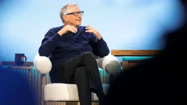 Bill Gates neredeyse tüm servetini vakfa bağışlayacak