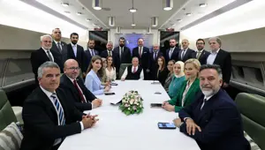 Cumhurbaşkanı Erdoğan NATO zirvesi dönüşü soruları yanıtladı: Biz Suriye'de barış istiyoruz