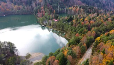Borçka Karagöl'den sonbahar manzaraları