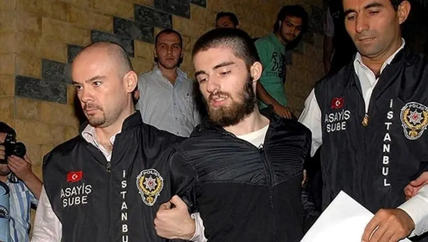 Cem Garipoğlu'nun mezarında polis nöbeti 3