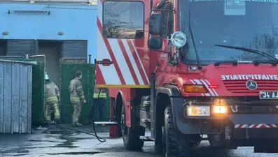 Trafo yangını metro seferlerini durdurdu