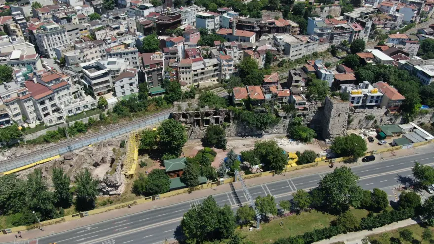 1610 yıllık Bukoleon Sarayı'nda restorasyon çalışmaları başlatıldı 5
