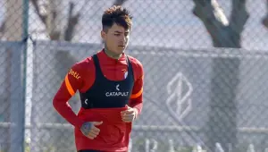 Erick Pulgar, Galatasaray'a faydalı olacağına inanıyor Erick Pulgar, Galatasaray'a faydalı olacağına inanıyor