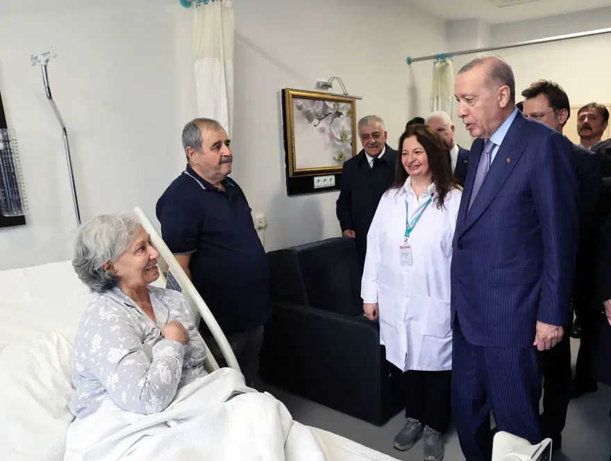 Cumhurbaşkanı Erdoğan'dan hastalara ziyaret 2