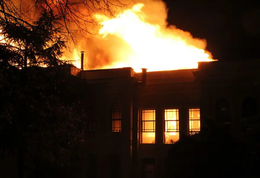 Galatasaray Üniversitesi'nde yangın 6