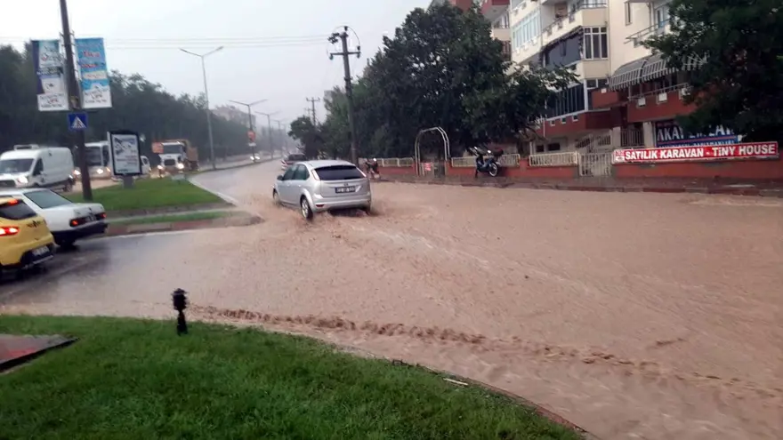 Edirne'de dolu ve sağanak 
