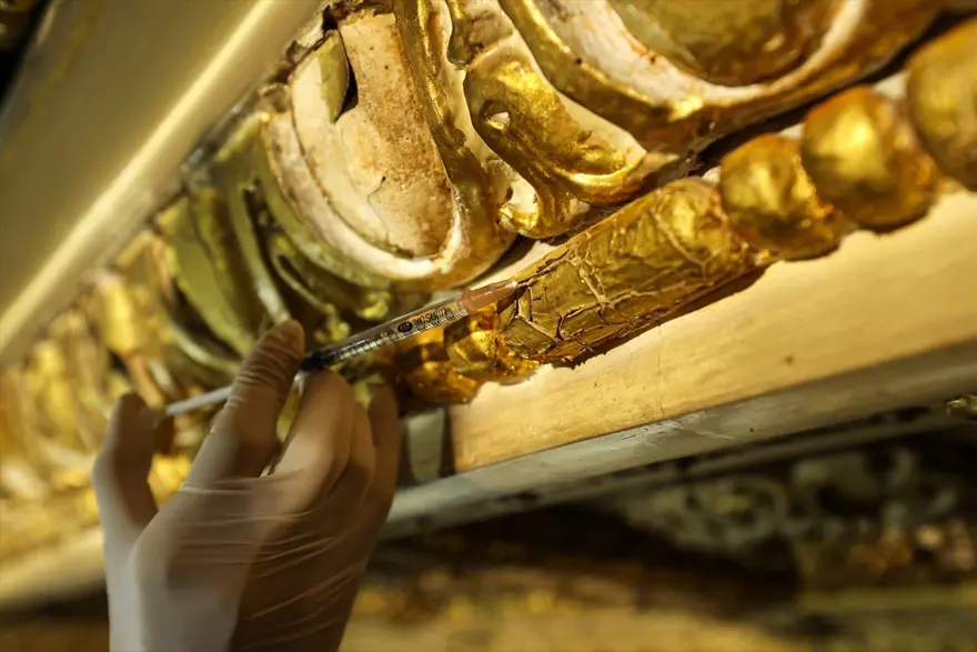 Dolmabahçe Sarayı Süfera Salonu'nun restorasyonu devam ediyor 13 Dolmabahçe Sarayı Süfera Salonu'nun restorasyonu devam ediyor 13