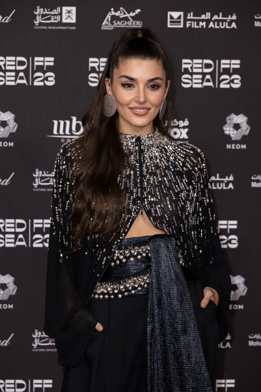 Kızıldeniz Film Festivali'ne Hollywood yıldızları akın etti: Meryem Uzerli ile Will Smith'in buluşması gündem oldu 10 Kızıldeniz Film Festivali'ne Hollywood yıldızları akın etti: Meryem Uzerli ile Will Smith'in buluşması gündem oldu 10