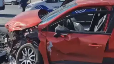 Hadımköy'de korkutan kaza: Kafa kafaya çarpıştılar