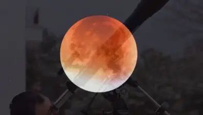 Kanlı Ay Tutulması Türkiye’den çıplak gözle izlenecek mi? Kanlı Ay Tutulması bu gece mi, saat kaçta yaşanacak?