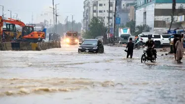 Pakistan'da sel felaketi! Yaklaşık 2 milyon kişiyi etkiledi