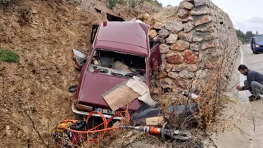 Kayganlaşan yolda otomobil kontrolden çıktı: Karı koca hayatını kaybetti