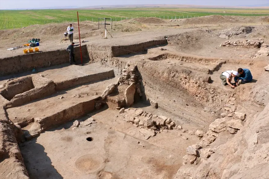 Küllüoba Höyüğü'nde 4 bin 200 yıl öncesine ait 'kuraklıkla mücadele' izleri 3