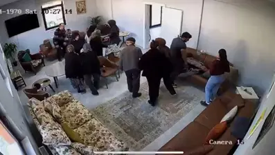 Dili boğazına kaçan Alzheimer hastası hemşirelerin hızlı müdahalesiyle kurtarıldı