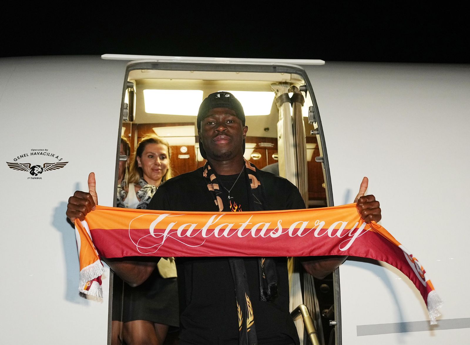 Galatasaray önce kulübü sonra Singo'yu ikna etti: Resmen açıklandı!
