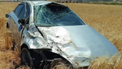 Afyonkarahisar'da otomobil takla attı