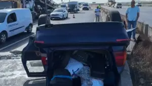 Oto çekiciyle çarpışan otomobil devrildi, 3 kişi yaralandı