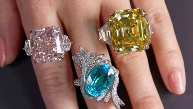 Ekim Devrimi sırasında yurt dışına kaçırılan Rus kraliyet mücevherleri açık artırmaya çıktı: Rekor fiyata satılmaları bekleniyor