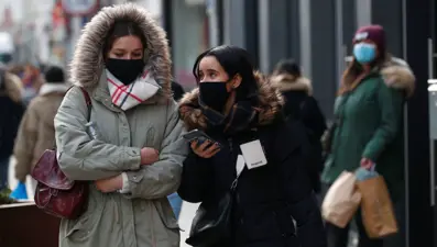 Belçika'da neredeyse her iki Covid-19 testinden biri pozitif çıkıyor