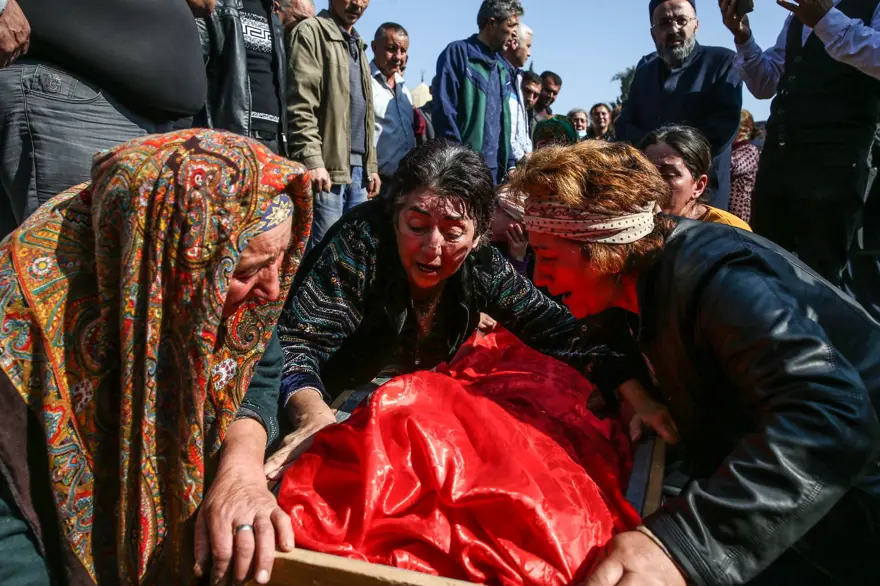 Hain saldırının küçük kurbanları: Cenazede gözyaşları sel oldu 9