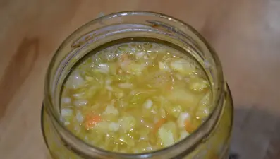 Kışın olmazsa olmaz besini ama az bilinen bir zararı ortaya çıktı! Yemeden önce iki kere düşüneceksiniz, resmen zehirliyor