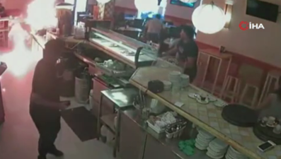 Mayonez bitti diye kafeyi yaktı