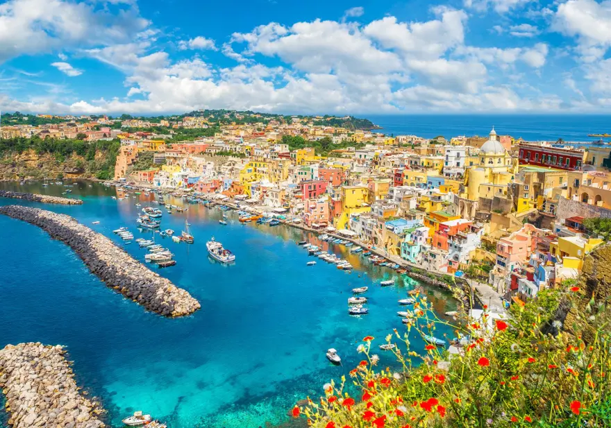 İtalya iç turizmi canlandırmak için vatandaşlarına 500 euro tatil ikramiyesi verecek 2