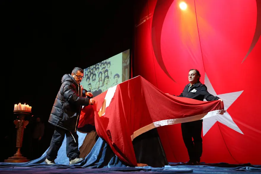 Münir Özkul son yolculuğuna uğurlandı 26 Münir Özkul son yolculuğuna uğurlandı 26