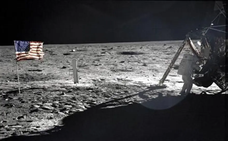 NASA sosyal medya kullanıcılarına sordu: Ay'a gitseniz yanınıza ne alırdınız? 1