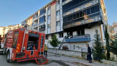 Telefonun bataryası patladı, ev küle döndü