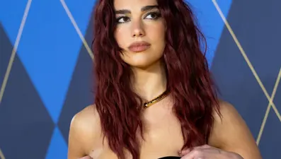 Dua Lipa'dan Gazze için "kalıcı ateşkes" çağrısı