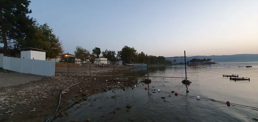 Fransız yönetmen Pascal Guerin İznik Gölü'nde tarihi batık bazilikanın belgeselini çekiyor 3