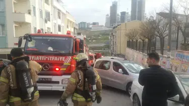 Esenyurt'ta okul yangını, oy sayımına ara verildi