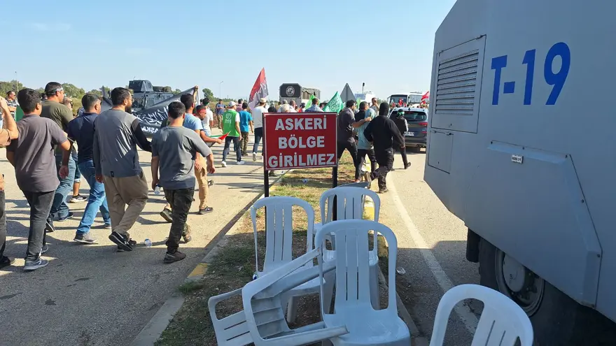 Protestocular İncirlik Hava Üssü'ne girmeye çalıştı 3