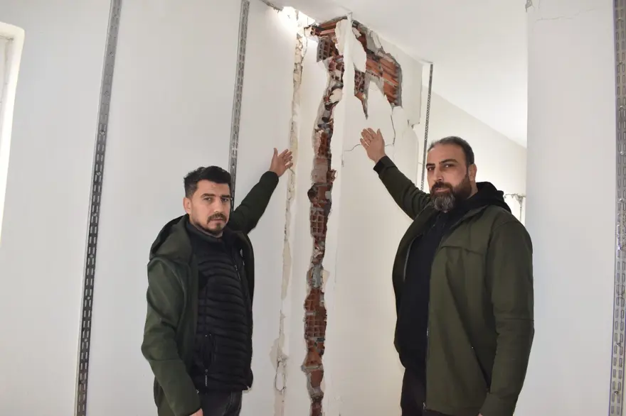 Patlayan bina kolonundan tuğla çıktı: "İnsan hayatı bu kadar mı ucuz" 3