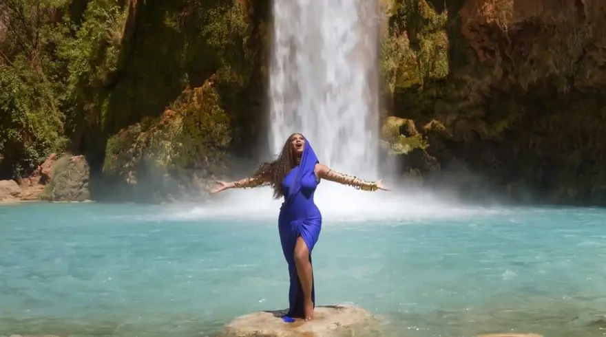 Beyonce'den Aslan Kral filmi için Spirit klibi 2