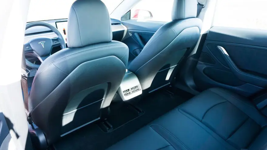 Takla atan Tesla Model 3 bu hale geldi (Yeni Tesla Model 3'ün özellikleri) 12