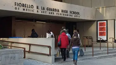 Deniz’den hocasına hediye