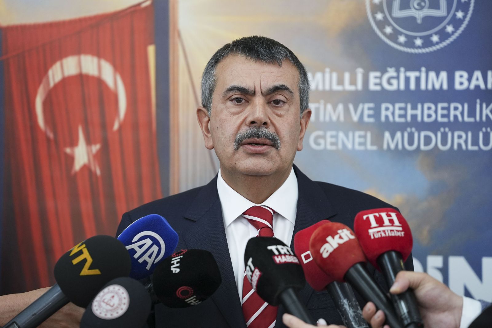 Milli Eğitim Bakanı Yusuf Tekin'den LGS ile ilgili iddialara tepki
