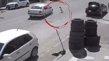 Şanlıurfa'da feci kaza: Anne ve babasından kaçan çocuğa otomobil çarptı