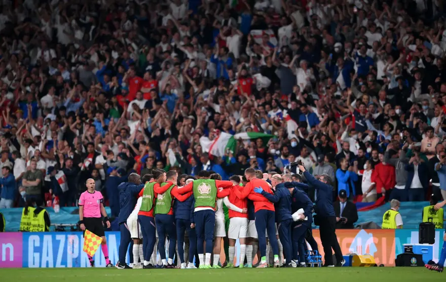 EURO 2020'de şampiyon İtalya 33
