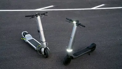 Elektrikli scooter'da devrim: O kadar hızlı ki trafiğe çıkması yasak!