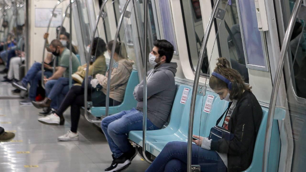 Yoğun bakım alarmı | Uzmanlar uyarıyor: Toplu taşımada ve hastanelerde maske zorunlu olmalı