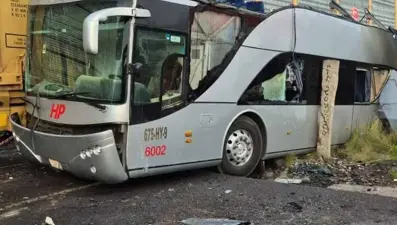 Meksika’da tren yolcu otobüsüne çarptı: 8 ölü, 45 yaralı