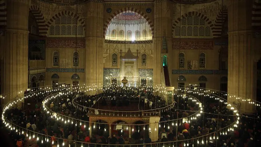 MEVLİD KANDİLİ İBADETLERİ 6 MEVLİD KANDİLİ İBADETLERİ 6