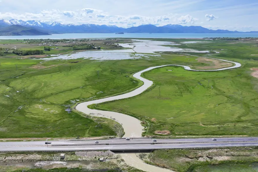 Suların çekildiği Van Gölü'nden sevindiren haber 4