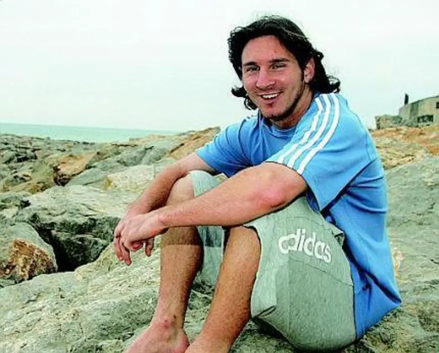 Bebeklikten gençliğe Messi... 25 Bebeklikten gençliğe Messi... 25