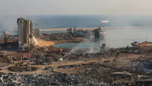 Beyrut'ta patlama: 135 kişi öldü, iki hafta OHAL ilan edildi Beyrut'ta patlama: 135 kişi öldü, iki hafta OHAL ilan edildi