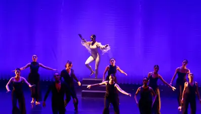 Timur Selçuk vefatının 2. yılında 'Babamın Şarkıları' gösterisiyle anıldı